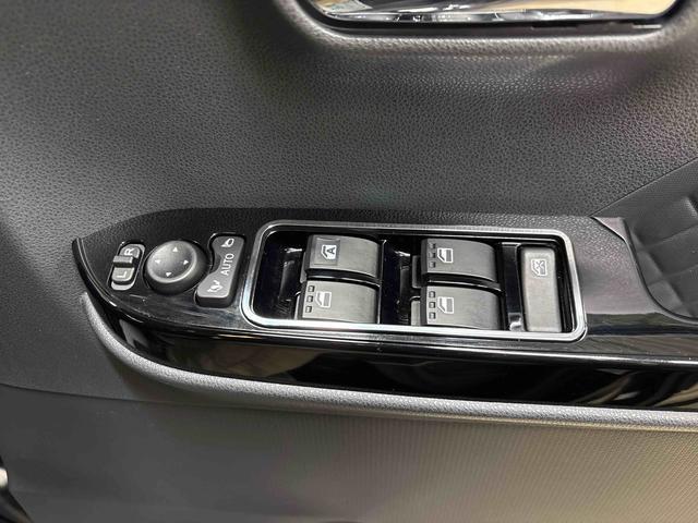 タントカスタムＸスタイルセレクション４ＷＤ　オーディオレス　オートエアコン／ライト／ハイビーム／電動ドアミラー　ＬＥＤヘッドライト／フォグランプ　コーナーセンサー　両側電動スライドドア　運転席・助手席シートヒーター　チルトステアリング（秋田県）の中古車