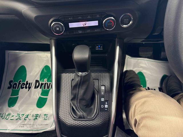 ロッキーX4WD 純正ナビ ドライブレコーダー ETC コーナーセンサー LEDヘッドライト フロントシールドディアイサー 運転席・助手席シートヒーター バックカメラ ステアリングスイッチ チルトステアリング(秋田県)の中古車