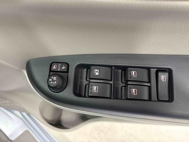 パッソＸ　Ｓ４ＷＤ　純正ＣＤハロゲンヘッドライト　キーフリーシステム　マニュアルエアコン　コーナーセンサー　オートライト／ハイビーム／電動ドアミラー　運転席シートヒーター　　フロントシールドディアイサー（秋田県）の中古車
