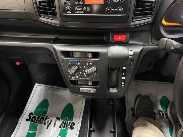 ミライースＬ　ＳＡIII４ＷＤ　純正ＣＤ　ハロゲンヘッドライト　キーレスエントリー　マニュアルエアコン　コーナーセンサー　オートライト／ハイビーム　ＶＳＣ（横滑り防止機能）　スマートアシスト（予防安全装置）（秋田県）の中古車