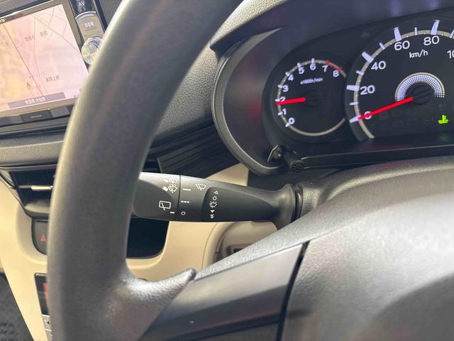 ムーヴＸ　ＳＡII社外ナビ　ＥＴＣ　ハロゲンヘッドライト　キーフリーシステム　オートエアコン／ライト／電動ドアミラー　チルトステアリング　運転席シートリフター　ＶＳＣ（横滑り防止機能）（秋田県）の中古車