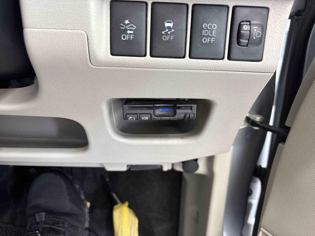 ムーヴＸ　ＳＡII社外ナビ　ＥＴＣ　ハロゲンヘッドライト　キーフリーシステム　オートエアコン／ライト／電動ドアミラー　チルトステアリング　運転席シートリフター　ＶＳＣ（横滑り防止機能）（秋田県）の中古車