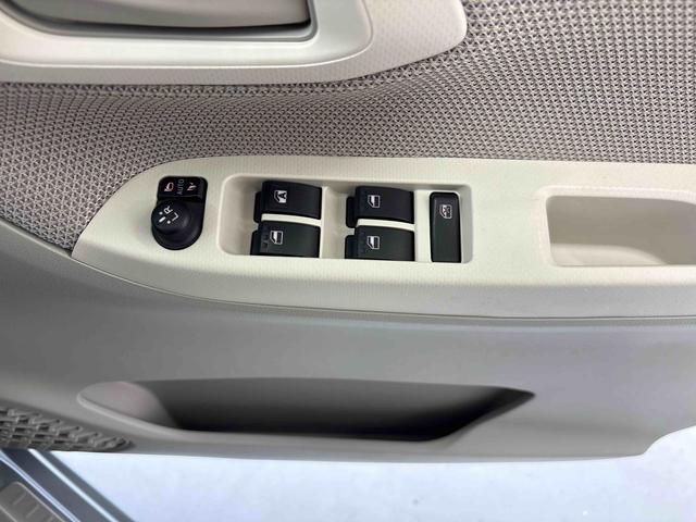 ムーヴＸ　ＳＡII社外ナビ　ＥＴＣ　ハロゲンヘッドライト　キーフリーシステム　オートエアコン／ライト／電動ドアミラー　チルトステアリング　運転席シートリフター　ＶＳＣ（横滑り防止機能）（秋田県）の中古車