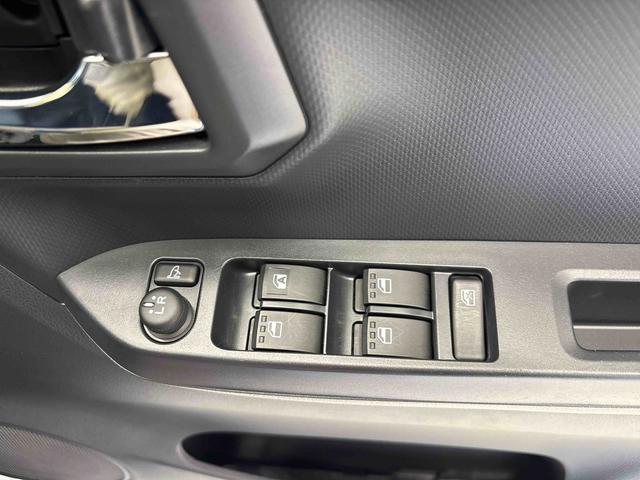 ミライースＸ　ＳＡIII４ＷＤ　純正ＣＤ　ＬＥＤヘッドライト　キーレスエントリー　マニュアルエアコン　　コーナーセンサー　オートライト／ハイビーム　ＶＳＣ（横滑り防止機能）　スマートアシスト（衝突安全防止機能）（秋田県）の中古車