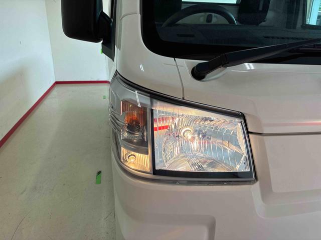 ハイゼットトラックスタンダード　農用スペシャルパートタイム４ＷＤ　スマアシ（衝突安全防止機能）５速マニュアル　純正ＡＭＦＭ　マニュアルエアコン　オートライト　ハロゲンヘッドランプ　荷台灯　リヤ４枚リーフスプリング　デュアルエアバ　コーナーセンサー（秋田県）の中古車