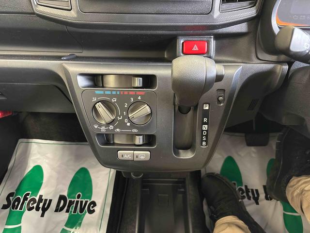 ミライースＬ　ＳＡIII４ＷＤ　純正ＣＤ　ハロゲンヘッドライト　キーレスエントリー　マニュアルエアコン　コーナーセンサー　オートライト／ハイビーム　ＶＳＣ（横滑り防止機能）　スマートアシスト（衝突安全防止機能）（秋田県）の中古車