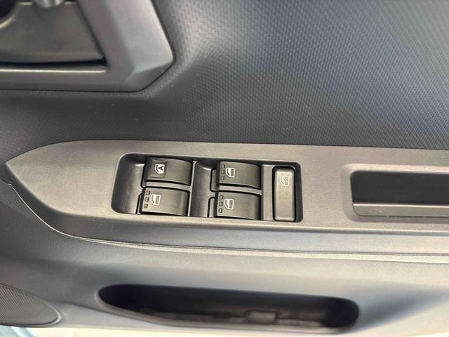 ミライースＬ　ＳＡIII４ＷＤ　純正ＣＤ　ハロゲンヘッドライト　キーレスエントリー　マニュアルエアコン　コーナーセンサー　オートライト／ハイビーム　ＶＳＣ（横滑り防止機能）　スマートアシスト（衝突安全防止機能）（秋田県）の中古車