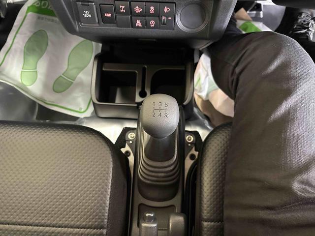 ハイゼットトラックスタンダード 農用スペシャルパートタイム4WD 純正ラジオ デフロック オートライト/ハイビーム マニュアルエアコン ハロゲンヘッドライト コーナーセンサー リヤ4枚リーフスプリング 荷台作業灯 ハイロー切替(秋田県)の中古車