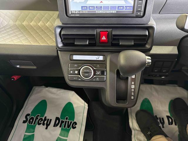 タントＸターボ４ＷＤ　純正ナビ　バックカメラ　ステアリングスイッチ　ドライブレコーダー　ＥＴＣ　ＴＶコントロールキット　コーナーセンサー　オートエアコン／ライト／ハイビーム／電動ドアミラー　両側電動スライドドア（秋田県）の中古車