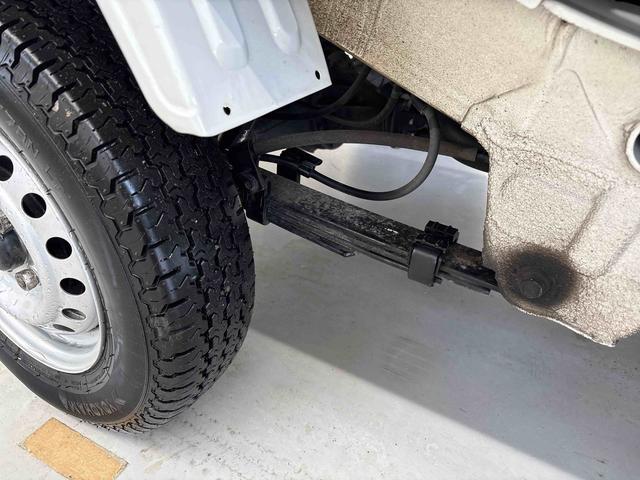 ハイゼットトラックスタンダードパートタイム４ＷＤ　ハロゲンヘッドライト　マニュアルエアコン　純正ラジオ　リヤ４枚リーフスプリング　コーナーセンサー　オートライト／ハイビーム　ストロング防錆　ＶＳＣ（横滑り防止機能）（秋田県）の中古車