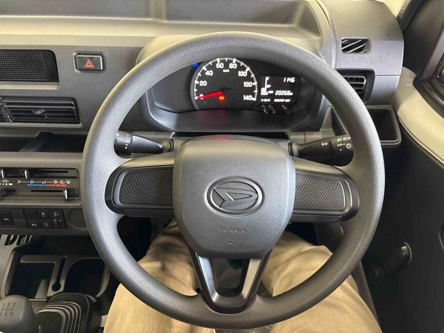 ハイゼットトラックスタンダード　スマートアシスト非装着車パートタイム４ＷＤ　純正ラジオ　ハロゲンヘッドライト　マニュアルエアコン　コーナーセンサー　ストロング防錆　リヤ４枚リーフスプリング　ＶＳＣ（衝突安全防止機能）　スマートアシスト（衝突安全防止機能）（秋田県）の中古車