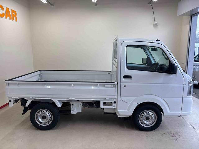 キャリイトラックＫＣエアコン・パワステ農繁仕様セーフティサポート非装着車パートタイム４ＷＤ　純正ラジオ　ハロゲンヘッドライト　マニュアルエアコン　コーナーセンサー　キーレスエントリー　オートライト　デフロック　荷台作業灯　パワーウィンドウ　運転席・助手席エアバック（秋田県）の中古車