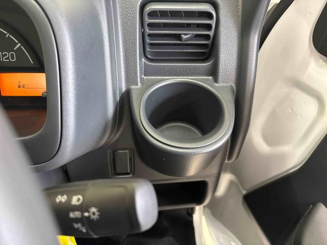 キャリイトラックＫＣエアコン・パワステ農繁仕様セーフティサポート非装着車パートタイム４ＷＤ　純正ラジオ　ハロゲンヘッドライト　マニュアルエアコン　コーナーセンサー　キーレスエントリー　オートライト　デフロック　荷台作業灯　パワーウィンドウ　運転席・助手席エアバック（秋田県）の中古車