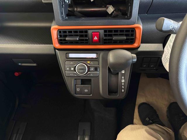 タントファンクロス　ｅｃｏＩＤＬＥ非装着車４ＷＤ　オーディオレス　ＬＥＤヘッドライト／フォグランプ　バックカメラ　ステアリングスイッチ　オートエアコン／ライト／ハイビーム／電動ドアミラー　両側電動スライドドア　コーナーセンサー　電動パーキング（秋田県）の中古車