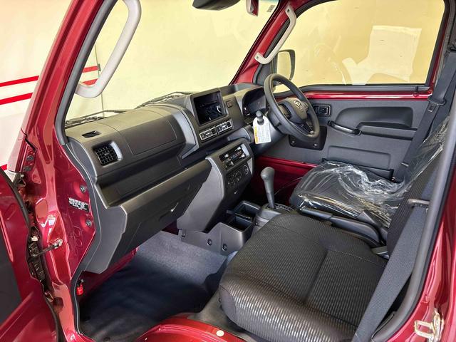 ハイゼットトラックジャンボエクストラ電子4WD オーディオレス LEDヘッドライト/フォグランプ オートライト/ハイビーム 電動格納ドアミラー コーナーセンサー デフロック 荷台作業灯 マニュアルエアコン キーフリーシステム(秋田県)の中古車