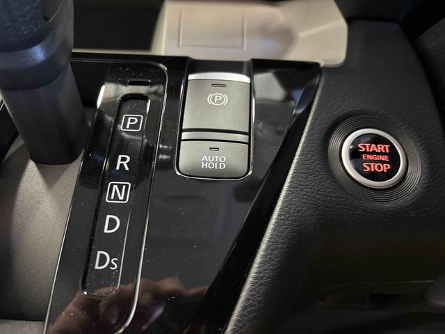 デリカミニＴ　プレミアム４ＷＤ　ディスプレイオーディオ　パノラマモニター　ＬＥＤヘッドライト／フォグランプ　ドライブレコーダー　ＥＴＣ　オートライト／ハイビーム／エアコン　クルーズコントロール　両側電動スライドドア（秋田県）の中古車
