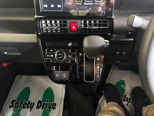 タントカスタムＸ４ＷＤ　ディスプレイオーディオ　バックカメラ　ステアリングスイッチ　オートエアコン／ライト／ハイビーム／電動ドアミラー　ＬＥＤヘッドライト／フォグランプ　両側電動スライドドア　コーナーセンサ−（秋田県）の中古車