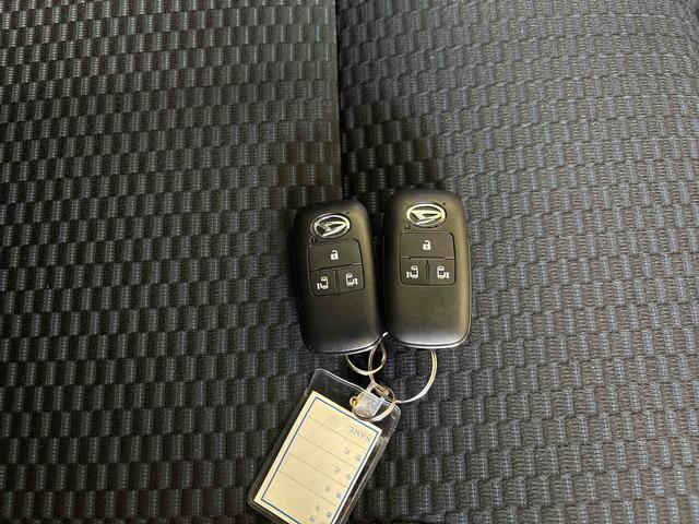 タントカスタムＸ４ＷＤ　ディスプレイオーディオ　バックカメラ　ステアリングスイッチ　オートエアコン／ライト／ハイビーム／電動ドアミラー　ＬＥＤヘッドライト／フォグランプ　両側電動スライドドア　コーナーセンサ−（秋田県）の中古車