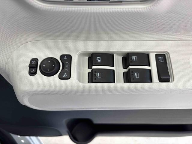 ムーヴキャンバスストライプスＧターボ　ｅｃｏＩＤＬＥ非装着車４ＷＤ　オーディオレス　ＬＥＤヘッドライト／フォグランプ　オートエアコン／ライト／ハイビーム／電動ドアミラー　クルーズコントロール　両側電動スライドドア　電動パーキングブレーキ　コーナーセンサー（秋田県）の中古車