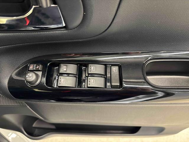 ムーヴキャンバスＸブラックインテリアリミテッド　ＳＡIII４ＷＤ　純正ナビ　パノラマモニター　ＬＥＤヘッドライト／フォグランプ　オートエアコン／ライト／ハイビーム／電動ドアミラー　ＥＴＣ　両側電動スライドドア　チルトステアリング　運転席シートリフター（秋田県）の中古車