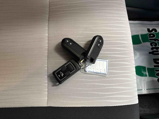 ミライースＧ　リミテッドＳＡIII４ＷＤ　オーディオレス　ＬＥＤヘッドライト　ＥＴＣ　オートエアコン／ライト／ハイビーム／電動ドアミラー　運転席・助手席シートヒーター　キーフリーシステム　コーナーセンサー　リモコンエンジンスターター（秋田県）の中古車