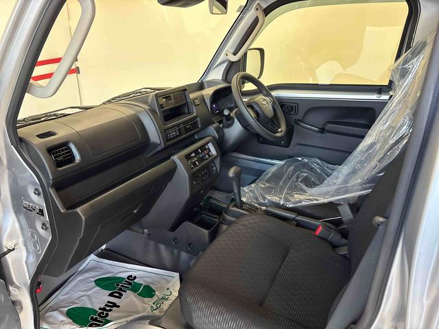 ハイゼットトラックジャンボエクストラ電子４ＷＤ　純正ラジオ　ＬＥＤヘッドライト／フォグランプ　オートライト／ハイビーム　マニュアルエアコン　電動格納ドアミラー　デフロック　コーナーセンサー　荷台作業灯　ストロング防錆　キーフリーシステム（秋田県）の中古車