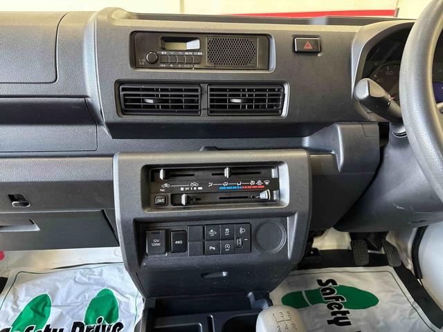ハイゼットトラックスタンダードパートタイム4WD 純正ラジオ ハロゲンヘッドライト マニュアルエアコン コーナーセンサー VSC(横滑り防止機能) スマートアシスト(衝突安全防止機能)(秋田県)の中古車