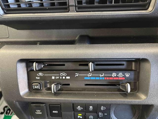 ハイゼットトラックスタンダードパートタイム4WD 純正ラジオ ハロゲンヘッドライト マニュアルエアコン コーナーセンサー VSC(横滑り防止機能) スマートアシスト(衝突安全防止機能)(秋田県)の中古車