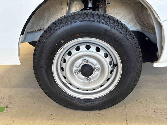 ハイゼットトラックスタンダードパートタイム４ＷＤ　純正ラジオ　ハロゲンヘッドライト　マニュアルエアコン　オートライト／ハイビーム　コーナーセンサー　リヤ４枚リーフスプリング　ＶＳＣ（衝突安全防止機能）（秋田県）の中古車