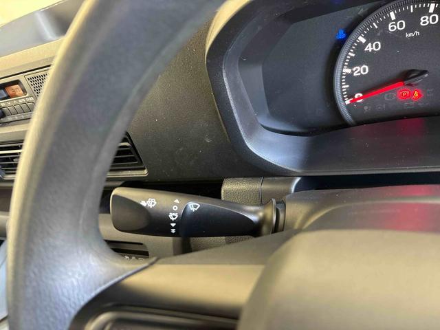 ハイゼットトラックスタンダードパートタイム４ＷＤ　純正ラジオ　ハロゲンヘッドライト　マニュアルエアコン　オートライト／ハイビーム　コーナーセンサー　リヤ４枚リーフスプリング　ＶＳＣ（衝突安全防止機能）（秋田県）の中古車