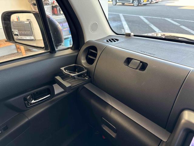 ムーヴコンテＸ４ＷＤ　純正ナビ　オートエアコン　電動格納ドアミラー　ハロゲンヘッドライト　キーフリーシステム　チルトステアリング　運転席シートリフター　ＴＶコントロールキット　セキュリティアラーム（秋田県）の中古車