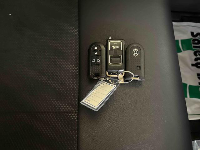 タントカスタムＸ　トップエディションリミテッドＳＡIII４ＷＤ　純正ナビ　バックカメラ　ステアリングスイッチ　ＬＥＤヘッドライト／フォグランプ　オートエアコン／ライト／ハイビーム／電動ドアミラー　ドライブレコーダー　ＴＶコントロールキット（秋田県）の中古車