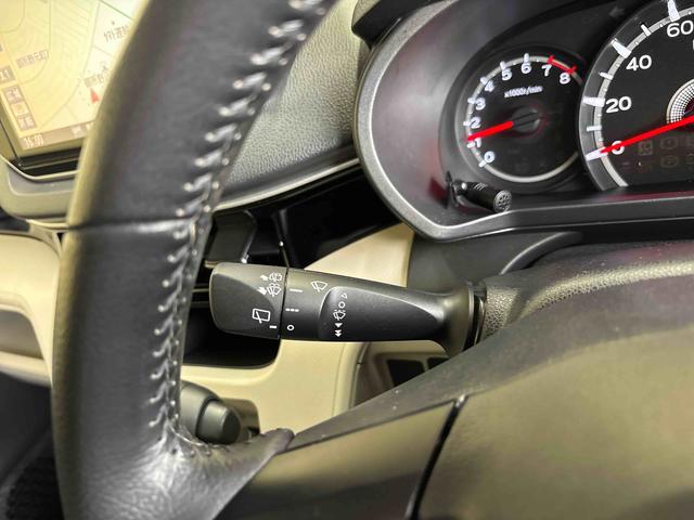 ムーヴＸリミテッドII　ＳＡIII４ＷＤ　純正ナビ　バックカメラ　ステアリングスイッチ　オートエアコン／ライト／ハイビーム／電動ドアミラー　ＥＴＣ　運転席シートヒーター　ＬＥＤヘッドライト　チルトステアリング　運転席シートリフター（秋田県）の中古車