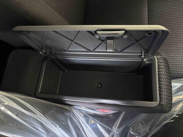 ムーヴＸリミテッドII　ＳＡIII４ＷＤ　純正ナビ　バックカメラ　ステアリングスイッチ　オートエアコン／ライト／ハイビーム／電動ドアミラー　ＥＴＣ　運転席シートヒーター　ＬＥＤヘッドライト　チルトステアリング　運転席シートリフター（秋田県）の中古車