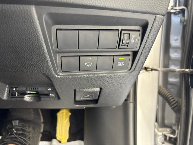 ヤリスクロスＧ４ＷＤ　ディスプレーオーディオ（ナビ付）　バックカメラ　社外品ＬＥＤヘッドランプ　ＬＥＤフォグランプ　オートエアコン／ライト／電動ドアミラー　クルーズコントロール　ＥＴＣ　リモコンエンジンスターター（秋田県）の中古車