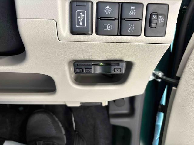 キャストスタイルＸ　リミテッド　ＳＡIII４ＷＤ　純正ナビ　バックカメラ　ステアリングスイッチ　ＥＴＣ　ハロゲンヘッドライト　オートエアコン／ライト／ハイビーム／電動ドアミラー　運転席・助手席シートヒーター　チルトステアリング（秋田県）の中古車