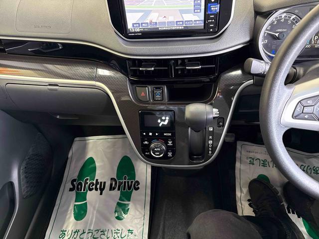 ムーヴカスタム　Ｘ　ＶＳ　ＳＡIII４ＷＤ　純正ナビ　パノラマモニター　ステアリングスイッチ　ＬＥＤヘッドライト／フォグランプ　オートエアコン／ライト／ハイビーム／電動ドアミラー　運転席シートヒーター　リモコンエンジンスターター（秋田県）の中古車