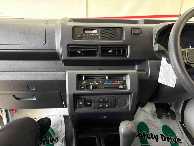 ハイゼットトラックスタンダードパートタイム４ＷＤ　純正ラジオ　ＬＥＤヘッドライト／フォグランプ　マニュアルエアコン　荷台作業灯　コーナーセンサー　リヤ４枚リーフスプリング　ＶＳＣ（横滑り防止機能）（秋田県）の中古車