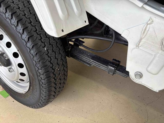ハイゼットトラックスタンダードパートタイム４ＷＤ　純正ラジオ　ＬＥＤヘッドライト／フォグランプ　マニュアルエアコン　荷台作業灯　コーナーセンサー　リヤ４枚リーフスプリング　ＶＳＣ（横滑り防止機能）（秋田県）の中古車