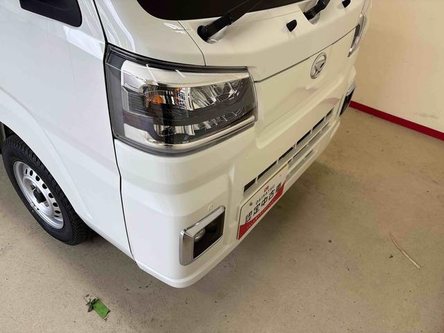 ハイゼットトラックスタンダードパートタイム４ＷＤ　純正ラジオ　ＬＥＤヘッドライト／フォグランプ　マニュアルエアコン　荷台作業灯　コーナーセンサー　リヤ４枚リーフスプリング　ＶＳＣ（横滑り防止機能）（秋田県）の中古車