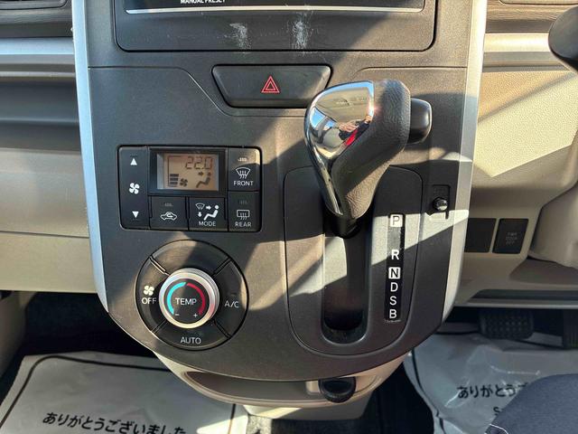 タントＸ４ＷＤ　純正ＣＤ　キーフリー　オートエアコン／ライト　ハロゲンヘッドランプ　片側パワースライドドア　チルトステアリング　シートリフター　アイドリングストップ　電動格納式ドアミラー　セキュリティアラーム（秋田県）の中古車