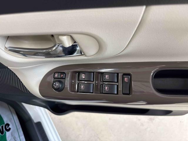 ムーヴキャンバスＧメイクアップリミテッド　ＳＡIII４ＷＤ　純正ＣＤ　パノラマモニター　ＬＥＤヘッドライト／フォグランプ　オートエアコン／ライト／ハイビーム／電動ドアミラー　ＥＴＣ　両側電動スライドドア　チルトステアリング　運転席シートリフター（秋田県）の中古車