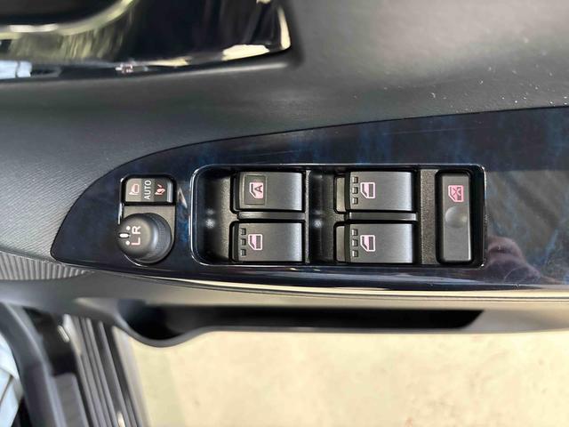 タントカスタムRS トップエディションSAII4WD 純正ナビ バックカメラ ステアリングスイッチ LEDヘッドライト/フォグランプ オートエアコン/ライト/電動ドアミラー 両側電動スライドドア TVコントロールキット チルトステアリング(秋田県)の中古車