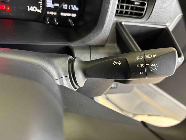 ハイゼットトラックスタンダード 農用スペシャルスマートアシスト非装着車パートタイム4WD 純正ラジオ ハロゲンヘッドライト マニュアルエアコン デフロック コーナーセンサー オートライト/ハイビーム 荷台作業灯 リヤ4枚リーフスプリング Hi/Lo切替(秋田県)の中古車