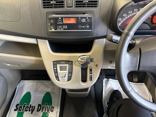 ムーヴX4WD 純正CD キーフリーシステム ハロゲンヘッドライト オートエアコン/ライト 電動格納ドアミラー チルトステアリング 運転席シートリフター(秋田県)の中古車
