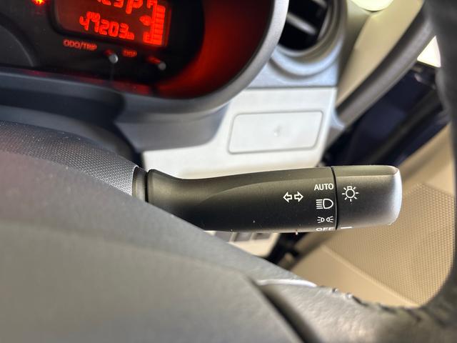 ムーヴX4WD 純正CD キーフリーシステム ハロゲンヘッドライト オートエアコン/ライト 電動格納ドアミラー チルトステアリング 運転席シートリフター(秋田県)の中古車