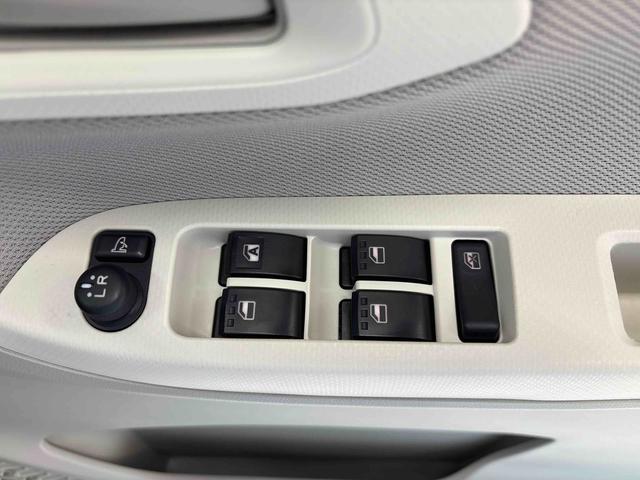ムーヴＬ４ＷＤ　オーディオレス　バックカメラ　ステアリングスイッチ　ハロゲンヘッドライト　マニュアルエアコン　キーレスエントリー　運転席シートヒーター　ＥＴＣ　電動格納ドアミラー　ＶＳＣ（横滑り防止機能）（秋田県）の中古車