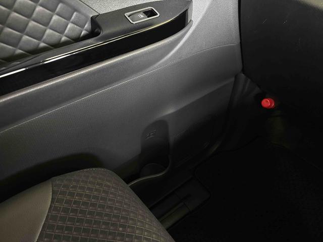 タントカスタムＸスタイルセレクション４ＷＤ　純正ナビ　バックカメラ　ステアリングスイッチ　ＬＥＤヘッドランプ／フォグランプ　両側電動スライドドア　両側シートヒーター　リモコンエンジンスターター　チルトステアリング　運転席シートリフター（秋田県）の中古車