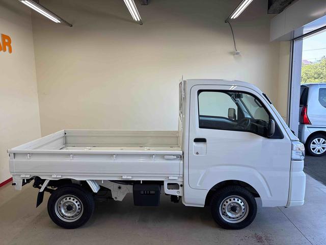 ハイゼットトラックスタンダード（スマートアシスト非装着車）パートタイム４ＷＤ　純正ラジオ　ハロゲンヘッドライト　マニュアルエアコン　コーナーセンサー　リヤ４枚リーフスプリング　ＶＳＣ（横滑り防止機能）　オートライト／ハイビーム（秋田県）の中古車