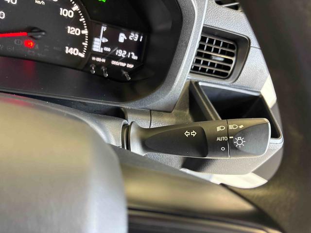 ハイゼットトラックスタンダード スマートアシスト非装着車パートタイム4WD 純正ラジオ ハロゲンヘッドライト マニュアルエアコン オートライト/ハイビーム リヤコーナーセンサー リヤ4枚リーフスプリング VSC(横滑り防止機能)(秋田県)の中古車